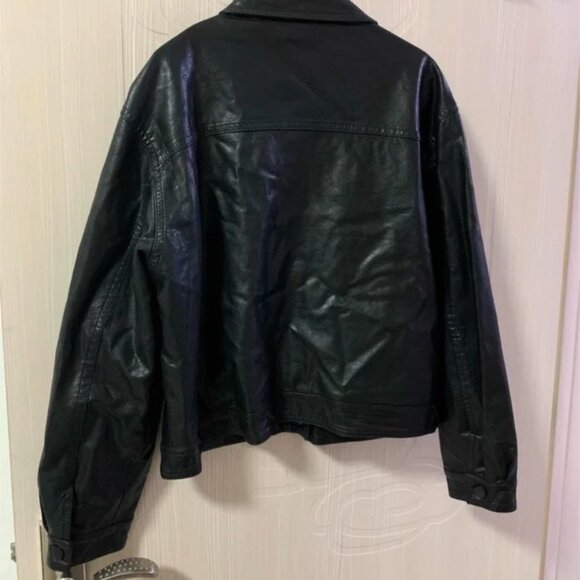Black leather jacket - Picture 3 of 4